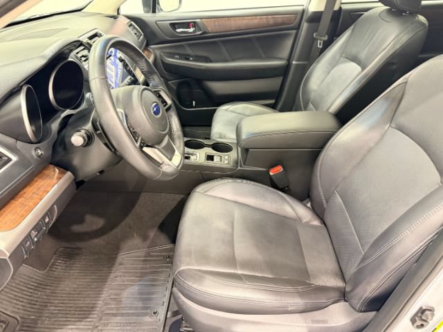 Used 2018 Subaru Outback 2.5i Limited AWD/4WD image 46