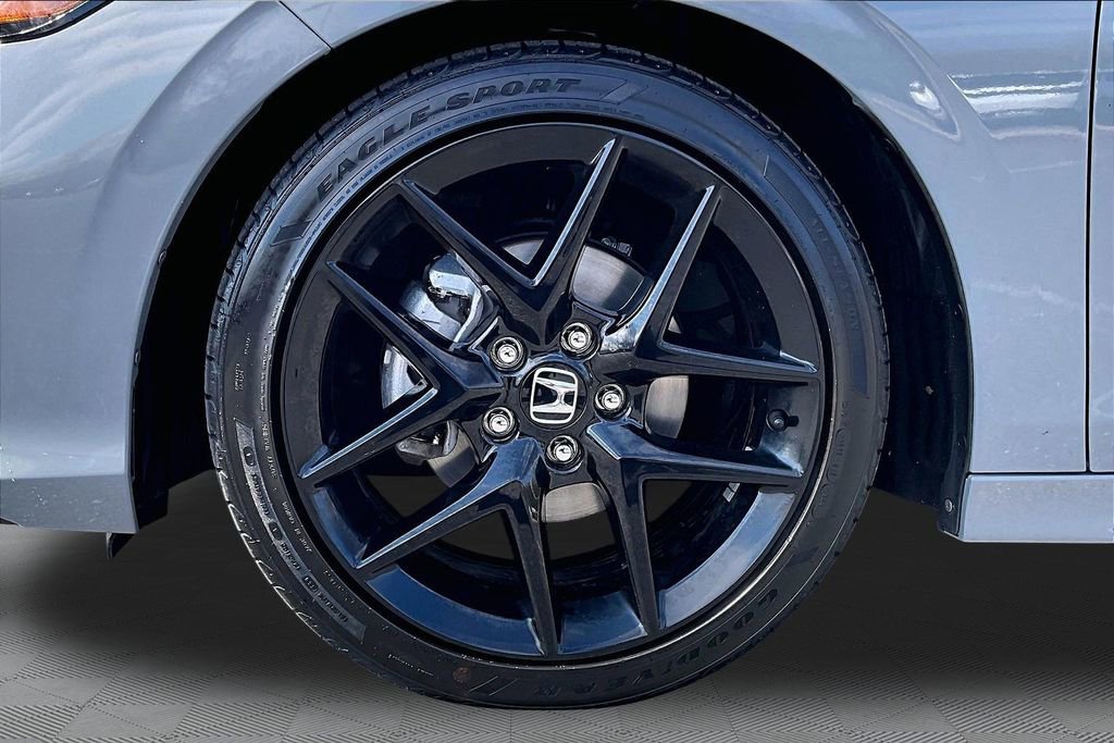 Used 2025 Honda Civic Sport image 23