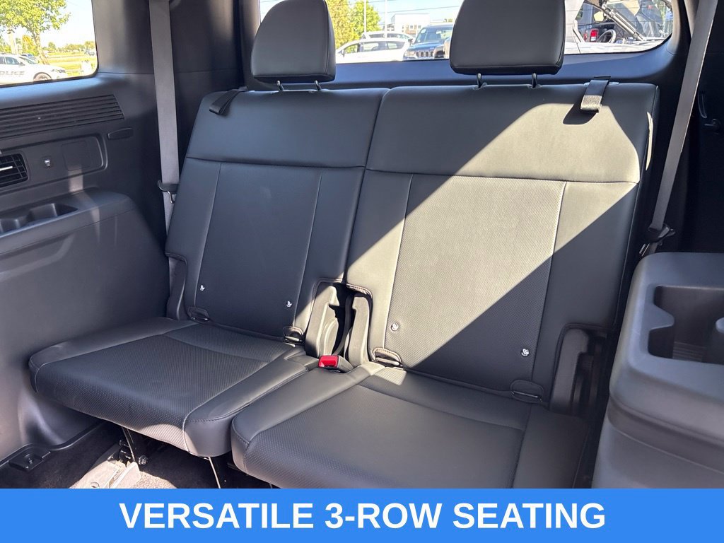 Used 2026 Hyundai Santa Fe SEL AWD/4WD image 4