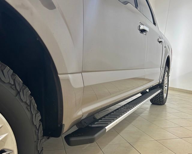 Used 2018 Ford F150 XLT w/ Equipment Group 302A Luxury image 9