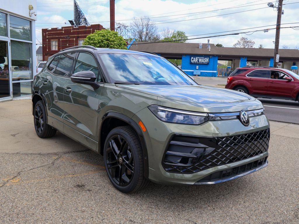 New 2026 Volkswagen Tiguan SE R-Line AWD/4WD image 7
