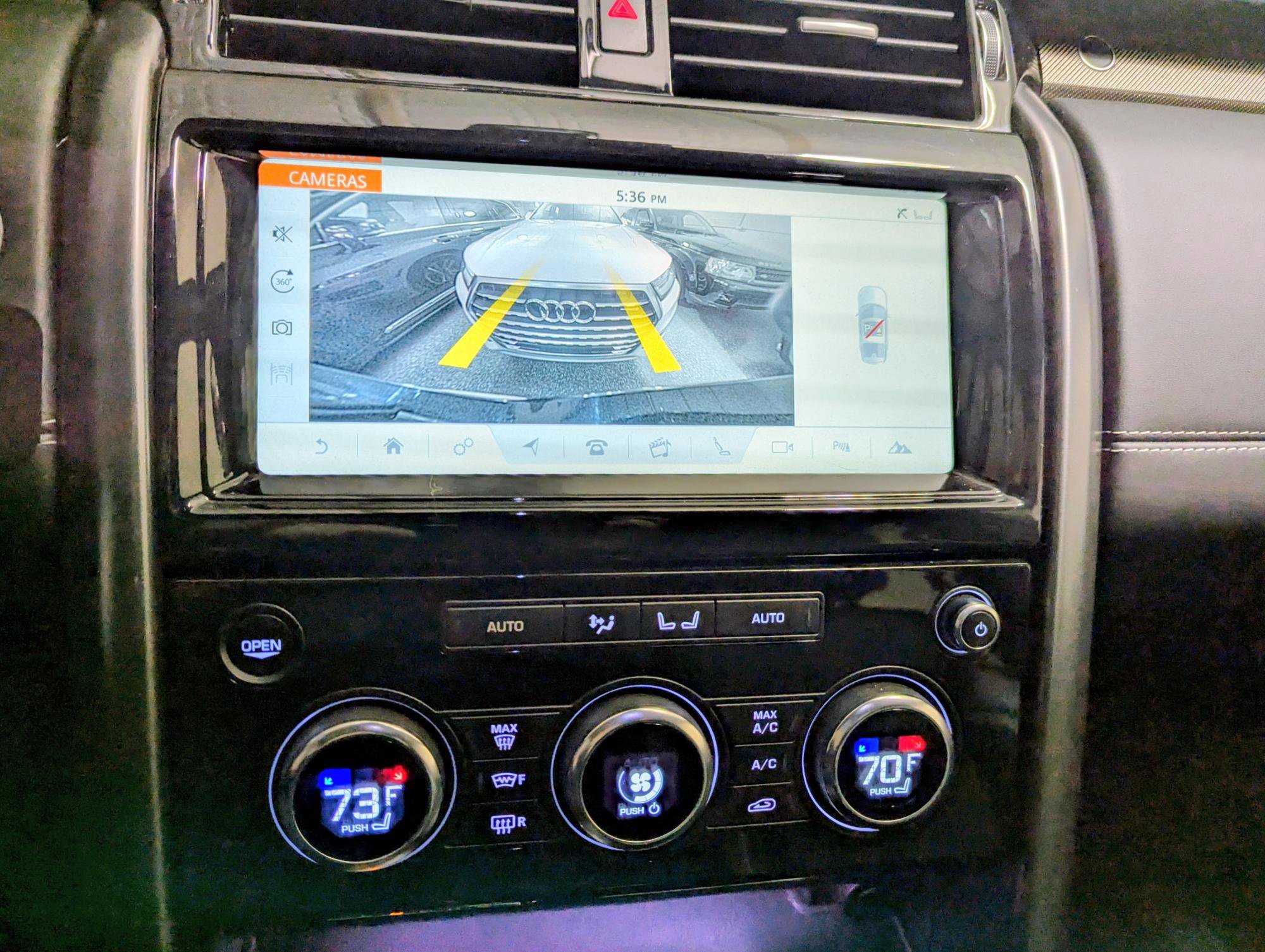 Used 2017 Land Rover Discovery HSE Luxury image 19