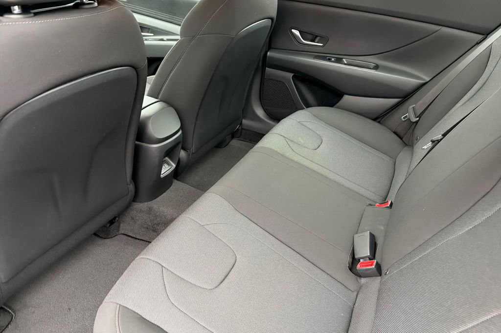 New 2026 Hyundai Elantra SE image 10