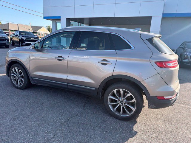 Used 2019 Lincoln MKC Select w/ Select Plus Package FWD image 16