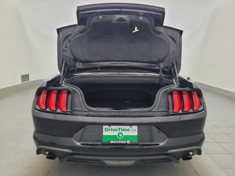 Used 2022 Ford Mustang Premium RWD image 29