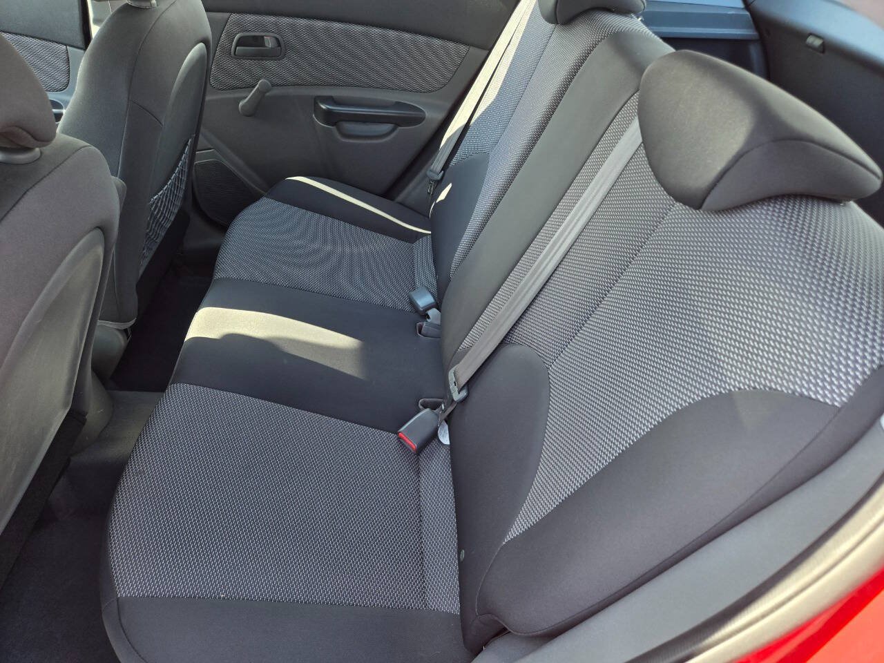 Used 2010 Kia Rio5 FWD image 22