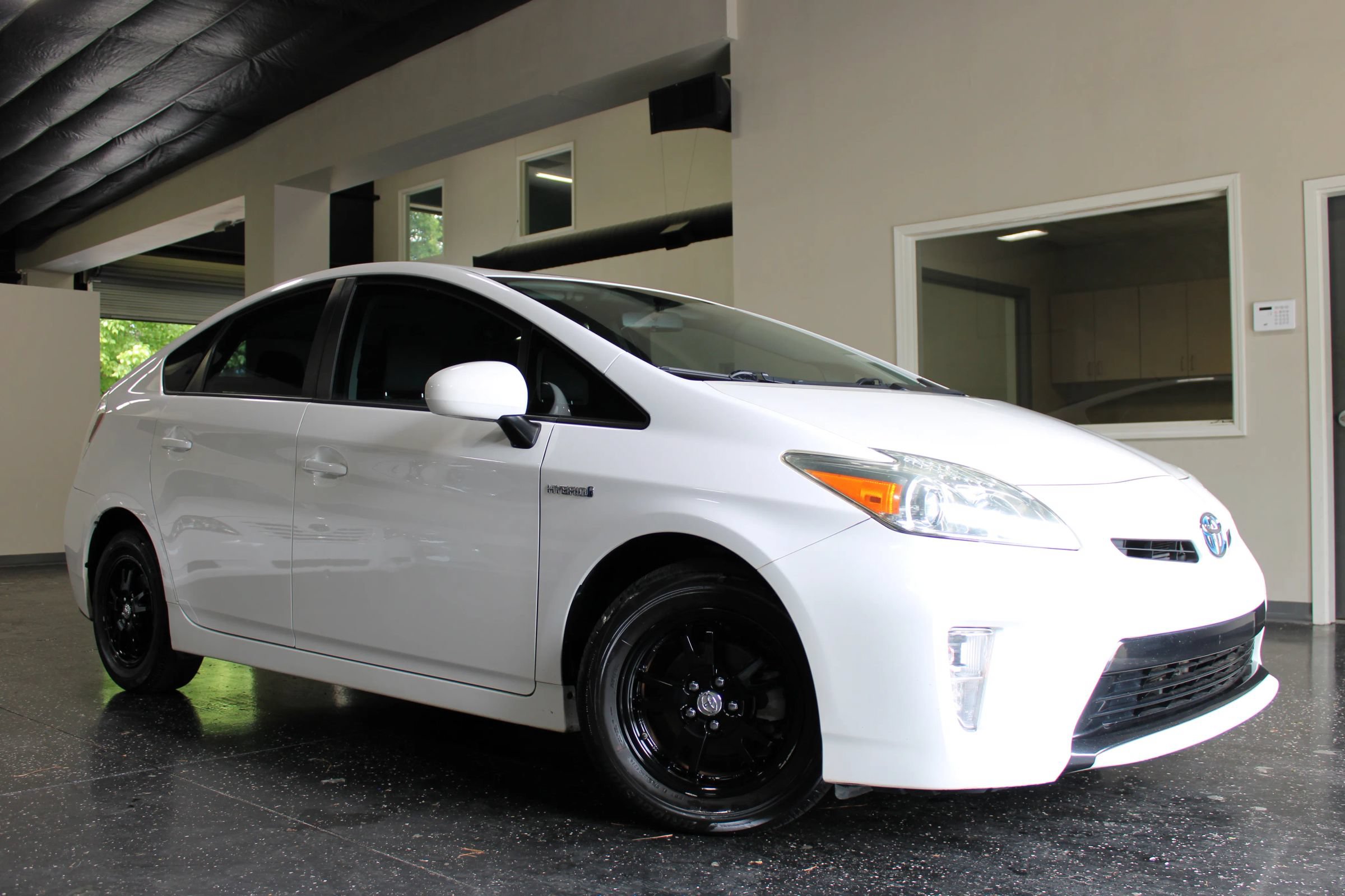Used 2014 Toyota Prius Two FWD image 32