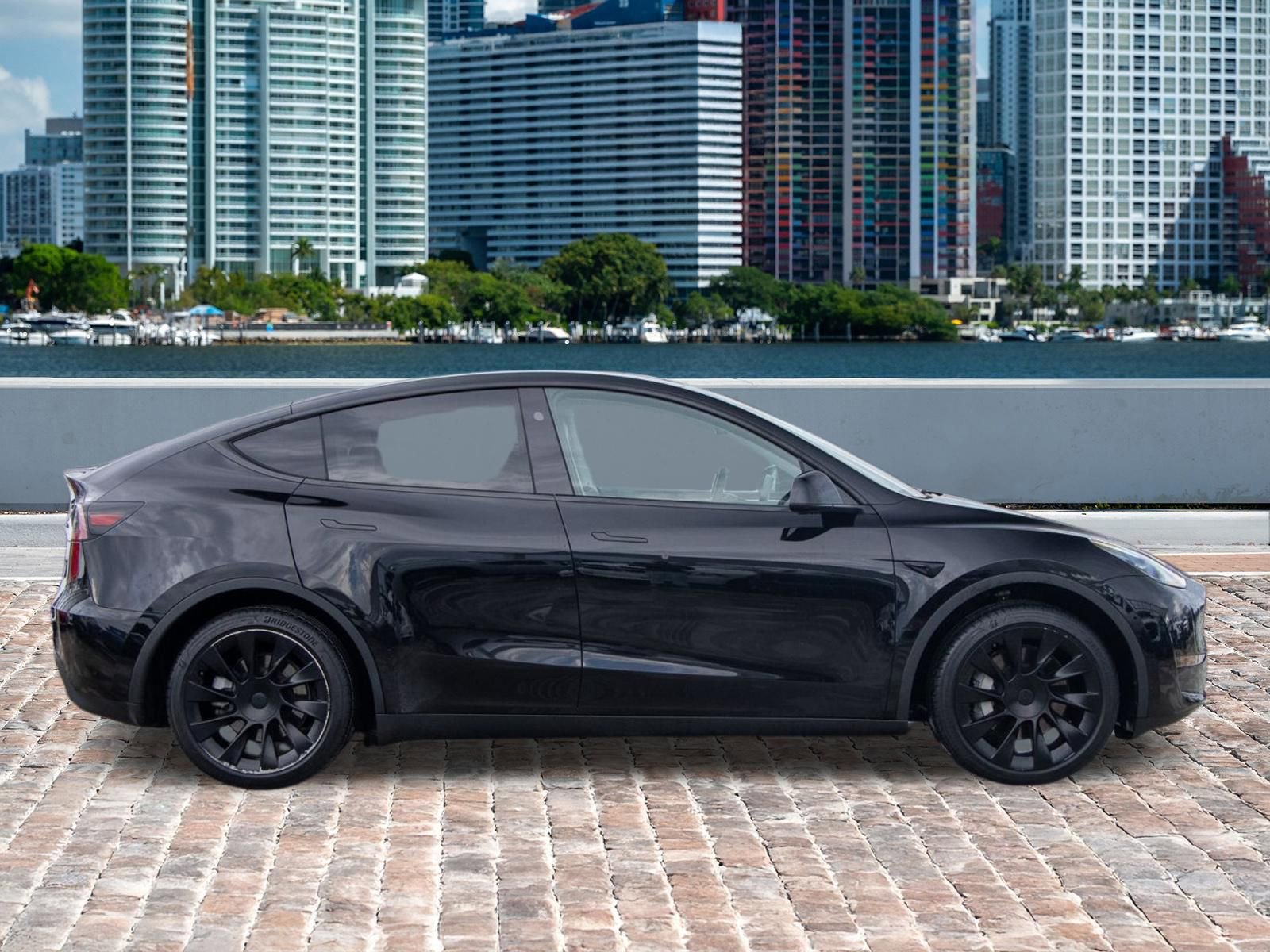 Used 2024 Tesla Model Y Long Range image 4