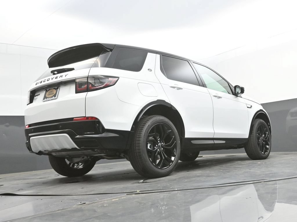 New 2026 Land Rover Discovery Sport Landmark AWD/4WD image 40