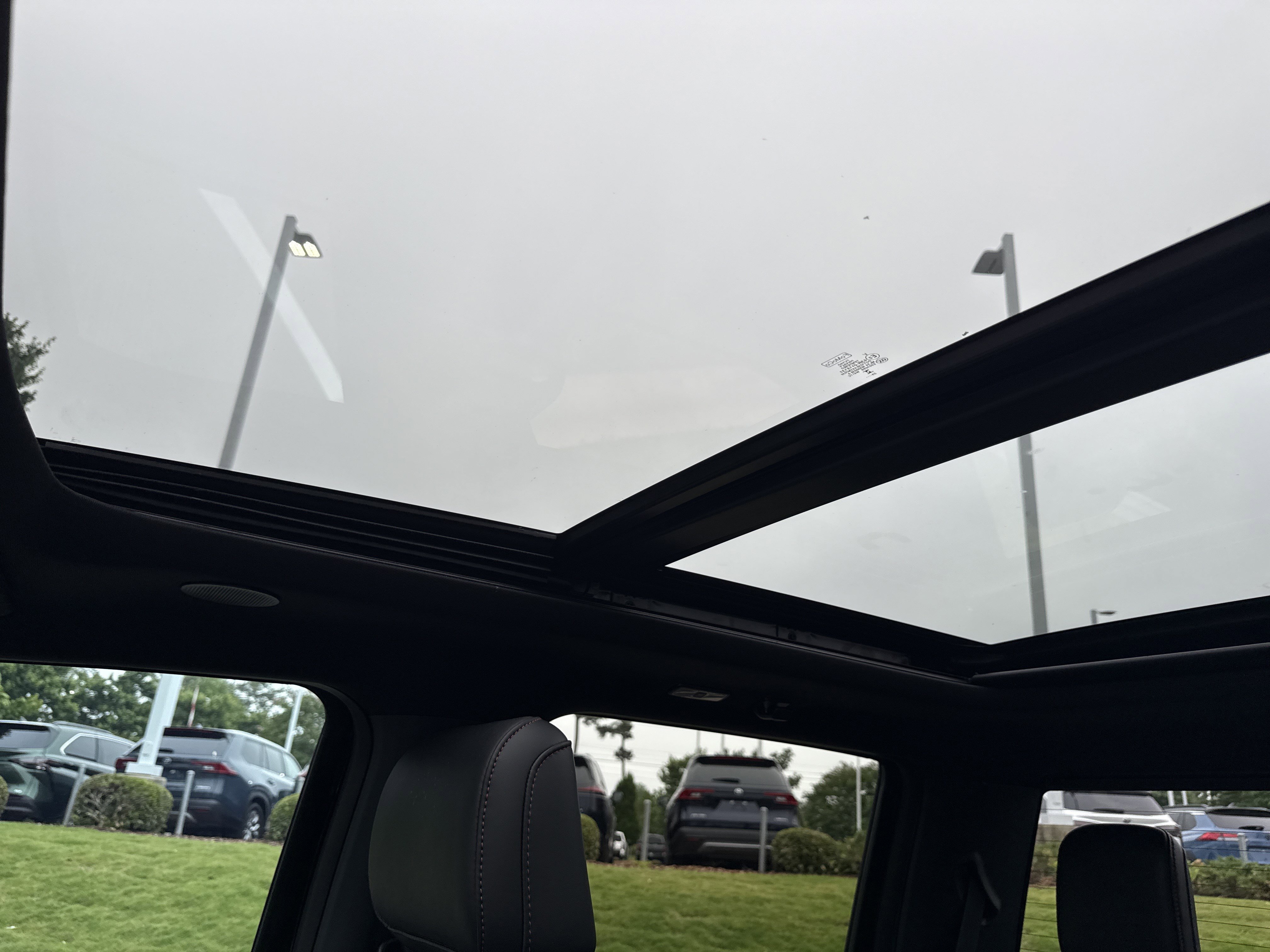 Used 2025 Ford F150 Raptor AWD/4WD image 28
