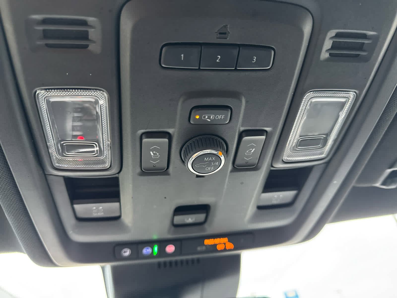 Certified 2023 Chevrolet Suburban Z71 w/ Luxury Package image 25