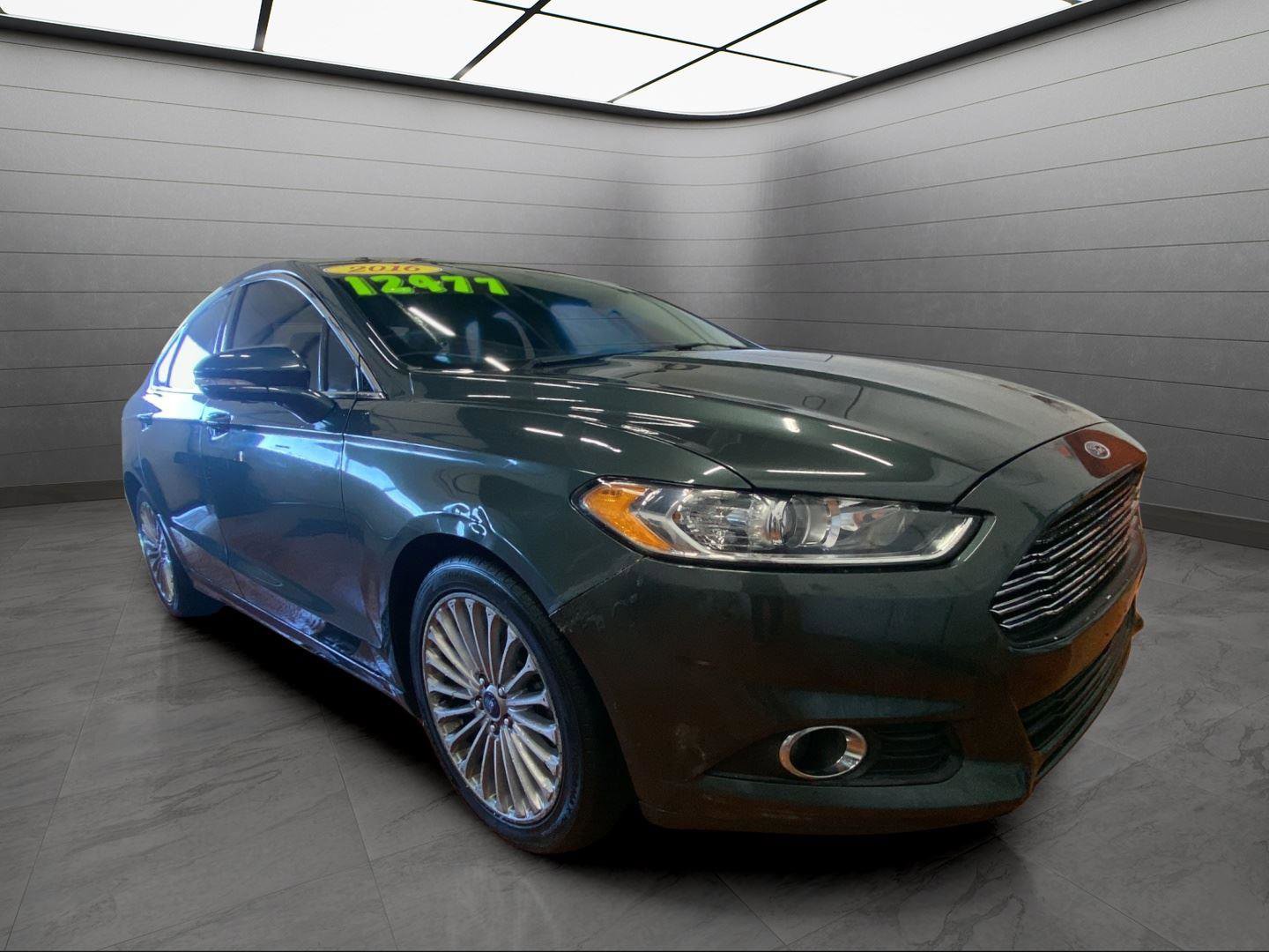 Used 2016 Ford Fusion SE w/ Equipment Group 202A image 7