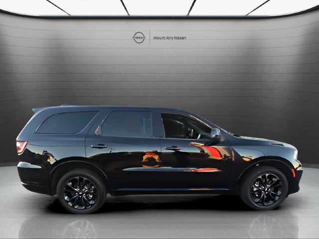 Used 2025 Dodge Durango GT AWD/4WD image 3
