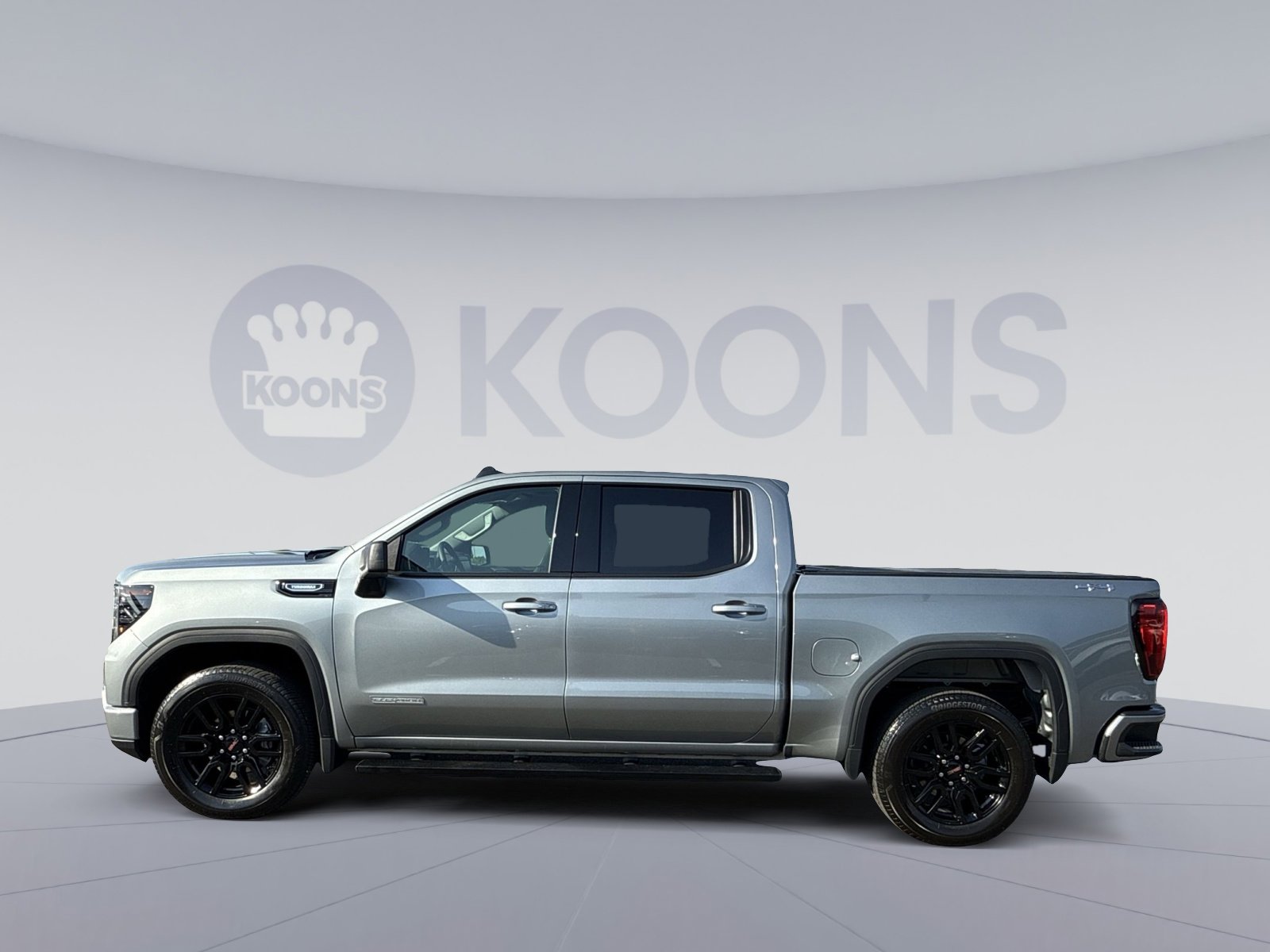 Used 2026 GMC Sierra 1500 Elevation AWD/4WD image 2