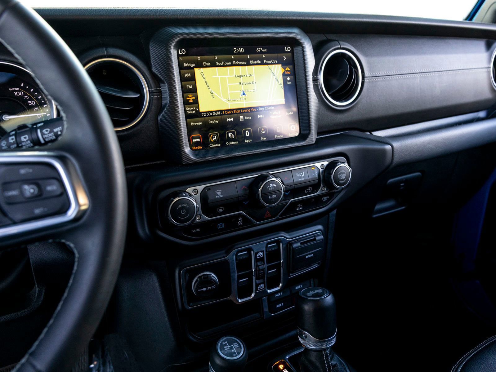 Used 2023 Jeep Wrangler Unlimited Sahara image 18