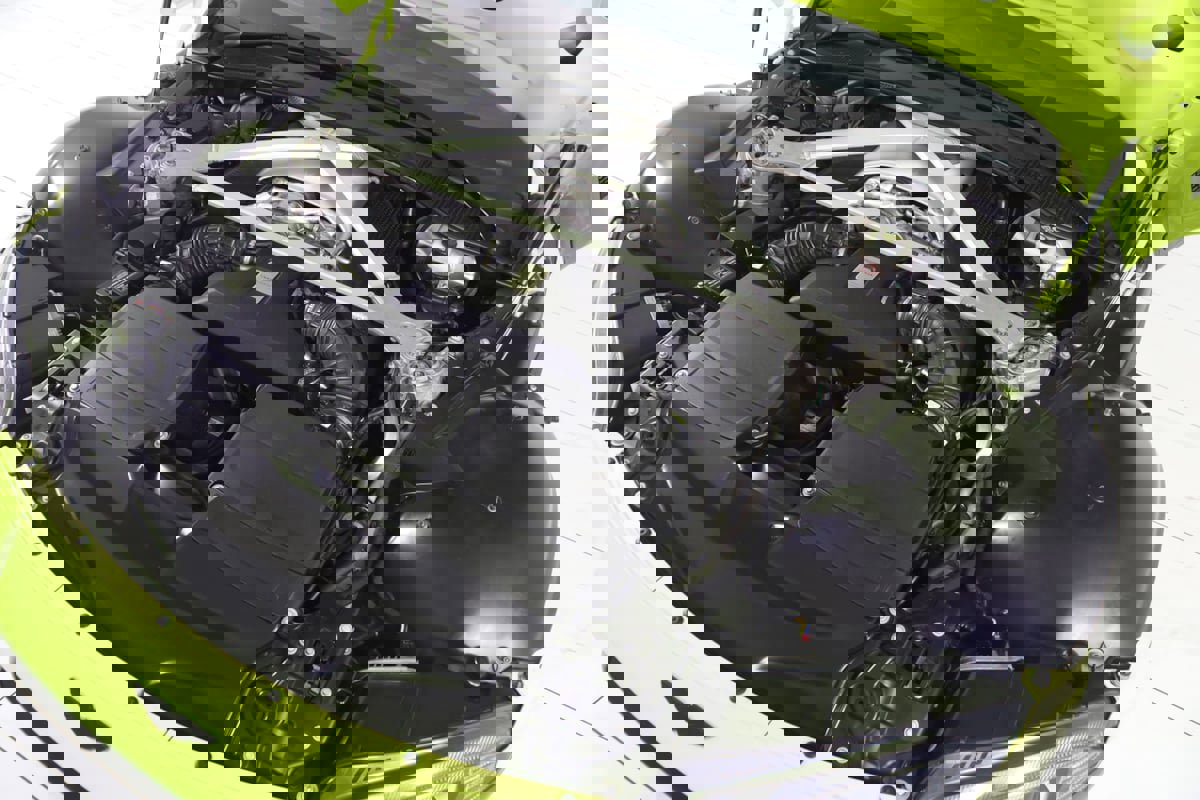 Used 2019 Aston Martin V8 Vantage Coupe RWD image 24