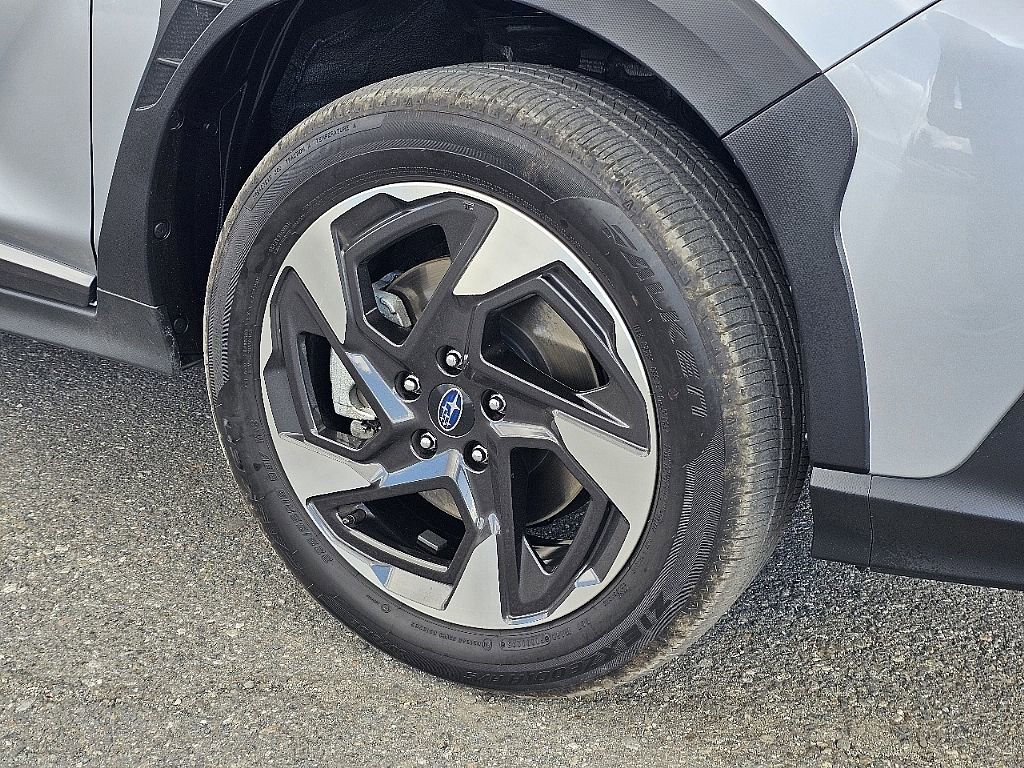 Certified 2025 Subaru Crosstrek 2.5i Limited w/ Crosstrek Mirror Package AWD/4WD image 9