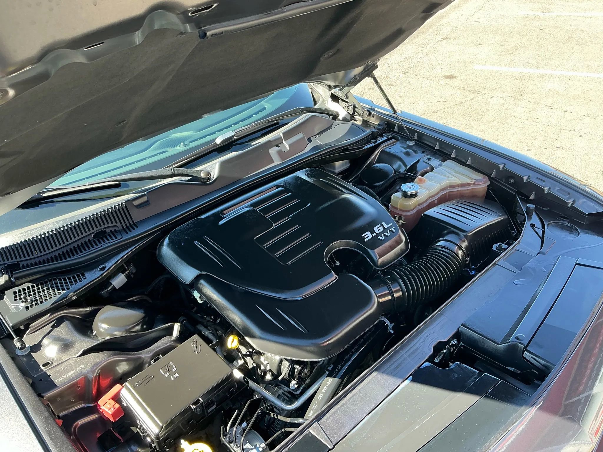 Used 2022 Dodge Challenger GT image 5