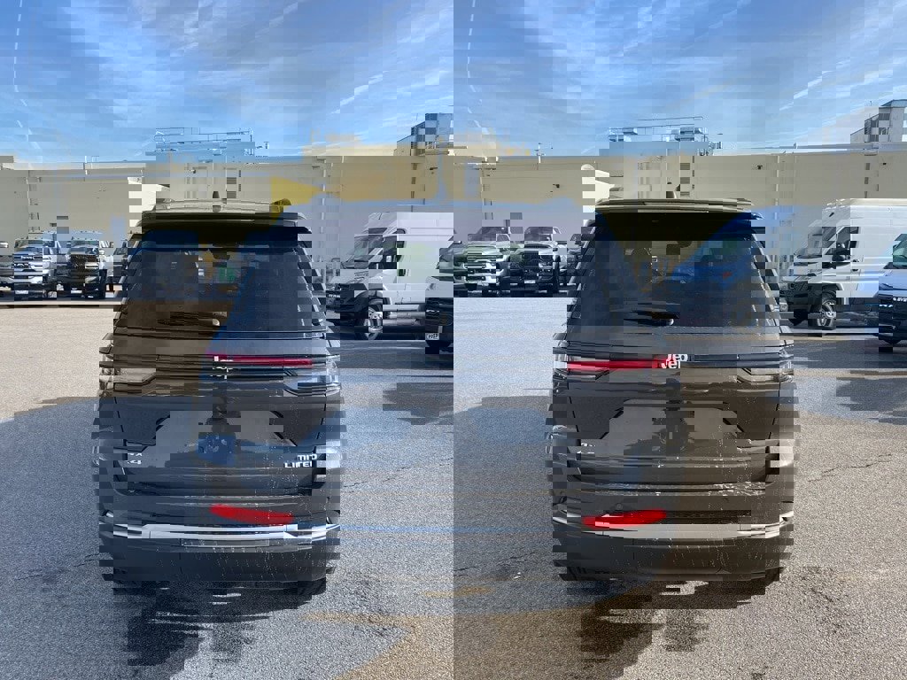 New 2026 Jeep Grand Cherokee Limited image 6