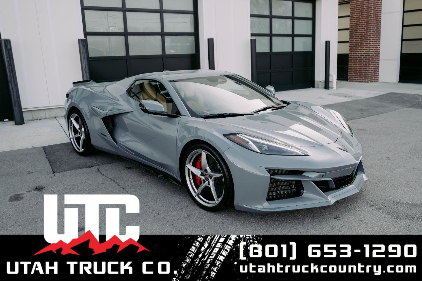 Used 2025 Chevrolet Corvette E-Ray image 1