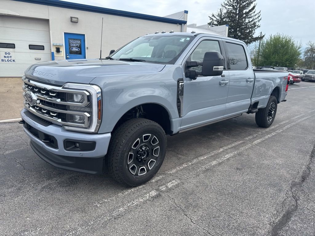 Used 2025 Ford F350 Lariat w/ Lariat Ultimate Package AWD/4WD image 7