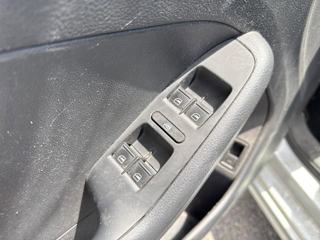 Used 2016 Volkswagen Jetta S image 23