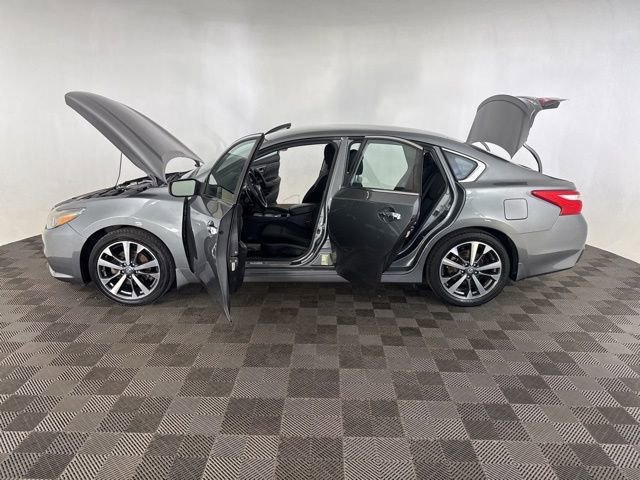 Used 2016 Nissan Altima 2.5 SR image 11
