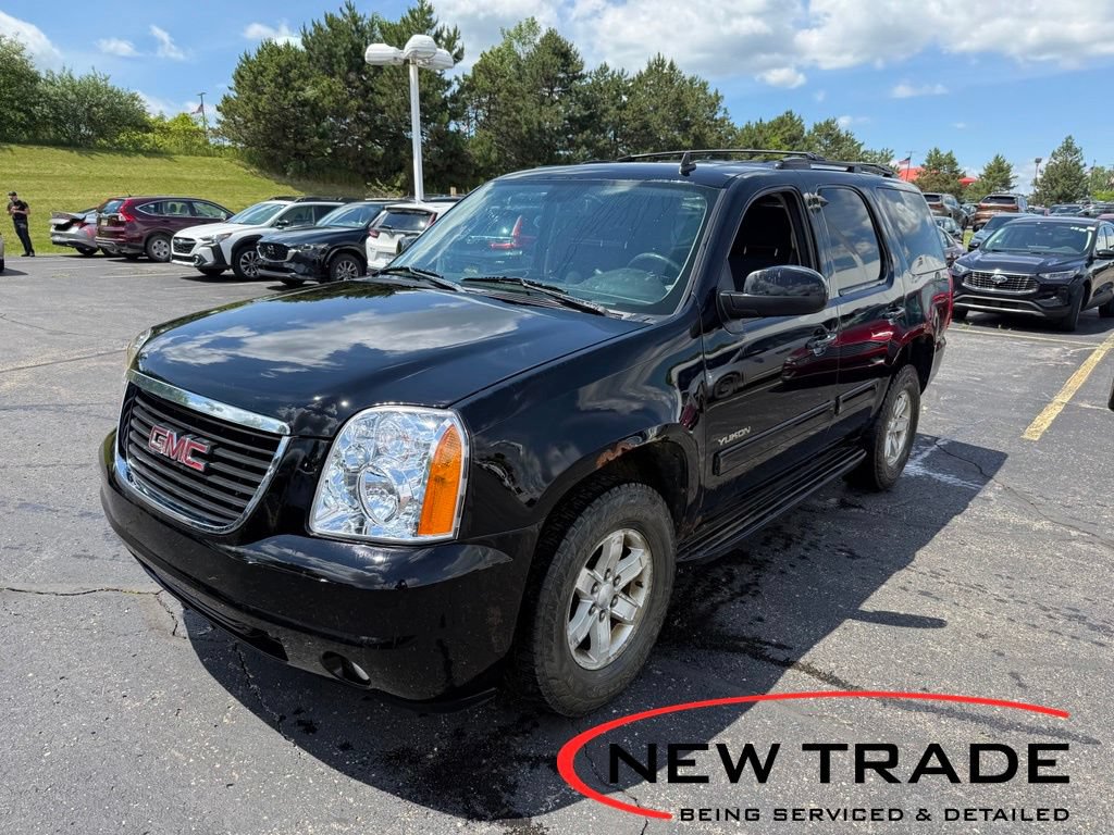 Used 2013 GMC Yukon SLE w/ Convenience Package AWD/4WD image 1