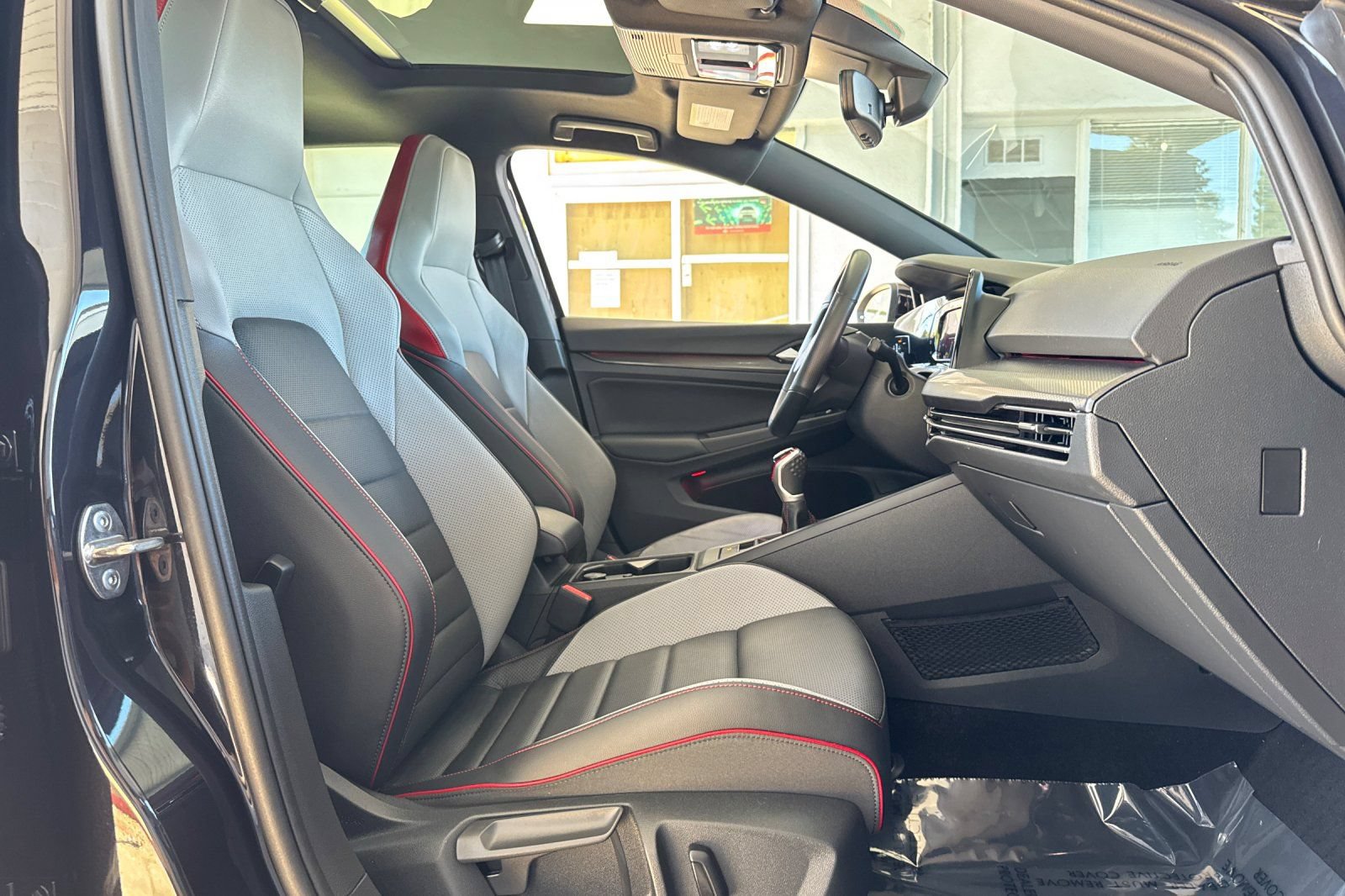Used 2022 Volkswagen GTI Autobahn FWD image 12