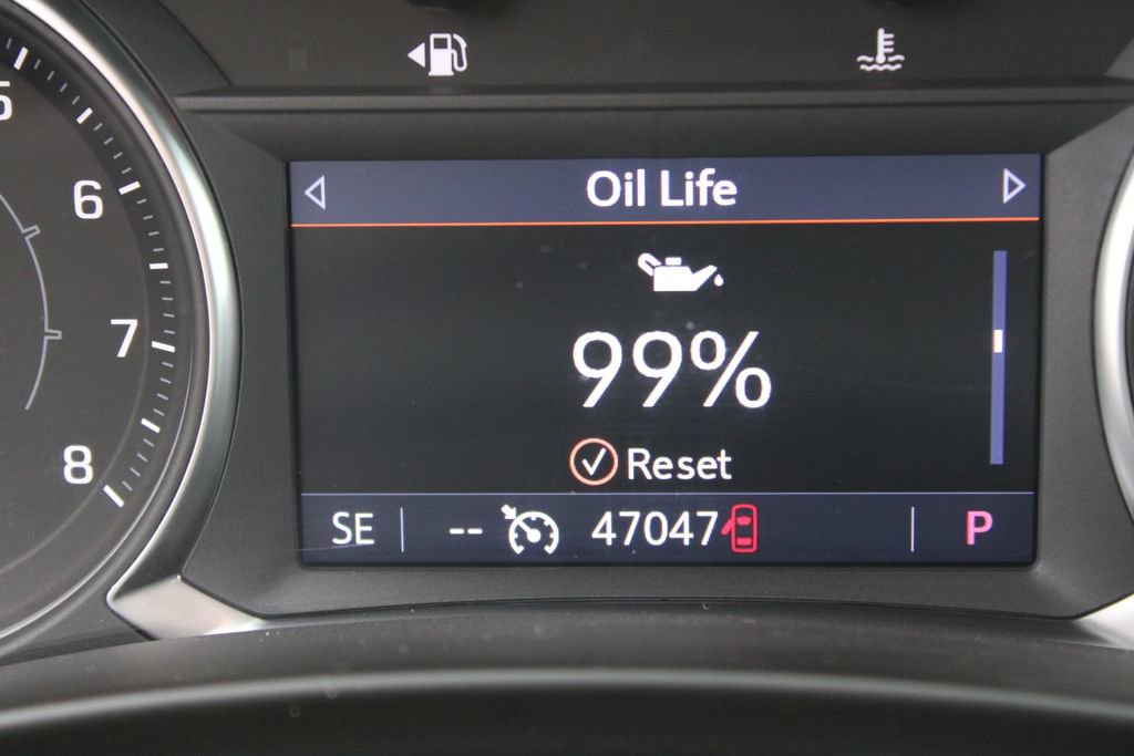 Used 2024 GMC Terrain SLT image 34