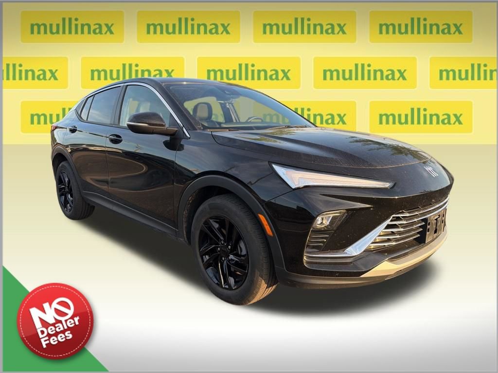 Used 2025 Buick Envista Preferred image 1