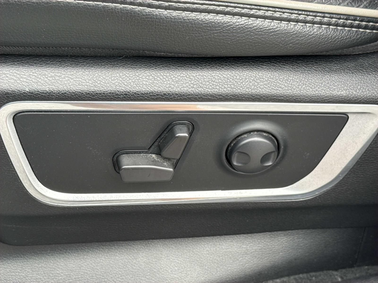 Used 2022 RAM 1500 Laramie AWD/4WD image 22