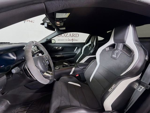 Used 2022 Ford Mustang Shelby GT500 w/ Carbon Fiber Track Pack RWD image 24