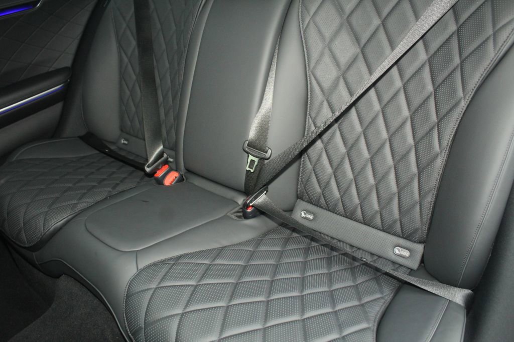 Used 2025 Mercedes-Benz S 580 4MATIC Sedan image 24