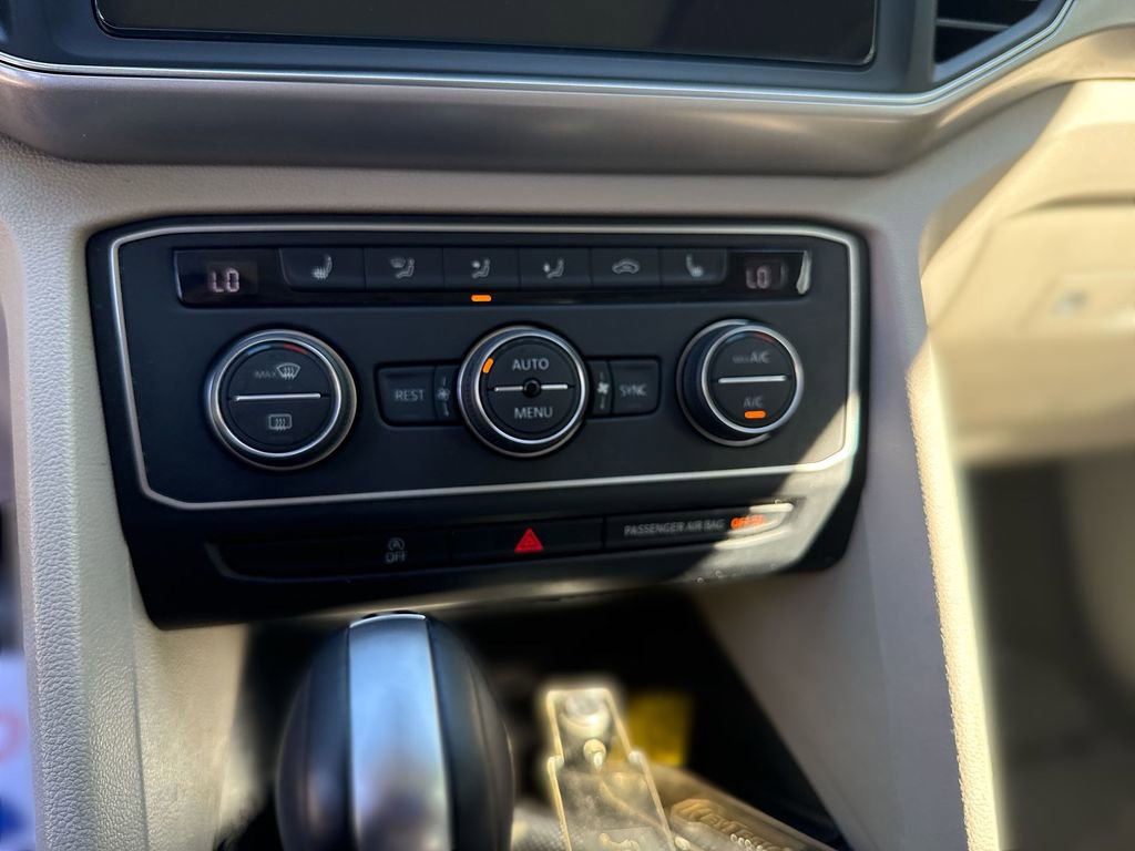 Used 2019 Volkswagen Atlas SE w/ Panoramic Sunroof Package AWD/4WD image 17