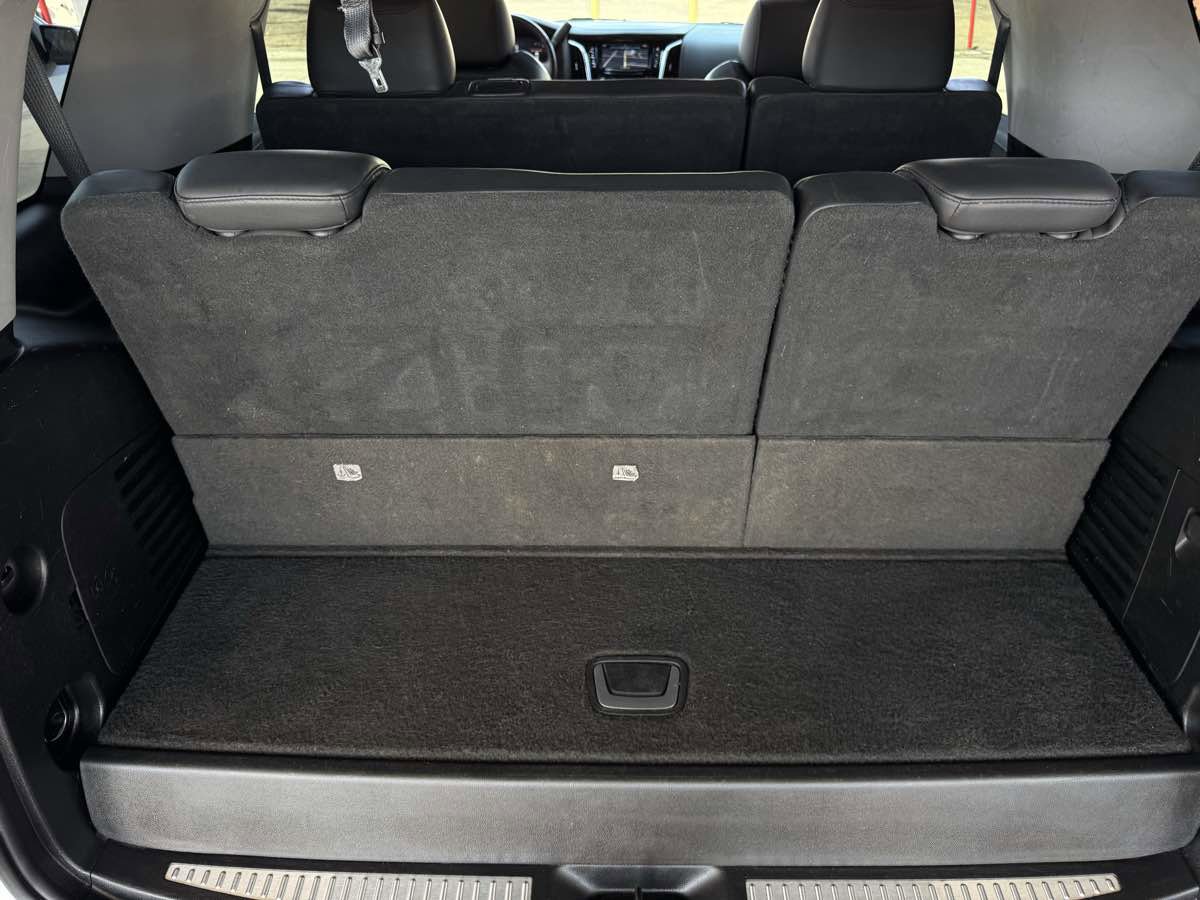 Used 2018 Cadillac Escalade Luxury RWD image 21
