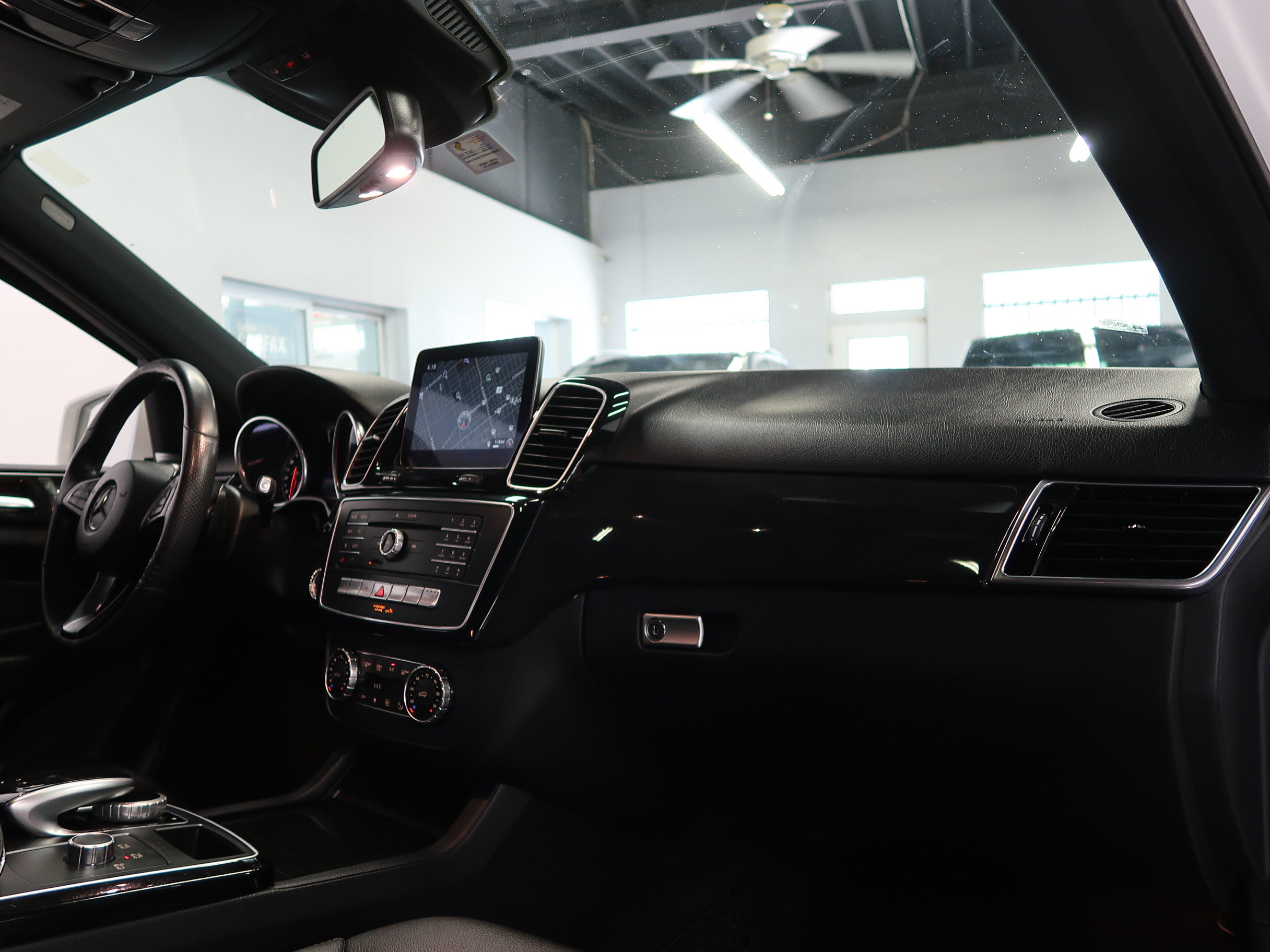 Used 2018 Mercedes-Benz GLE 350 image 28