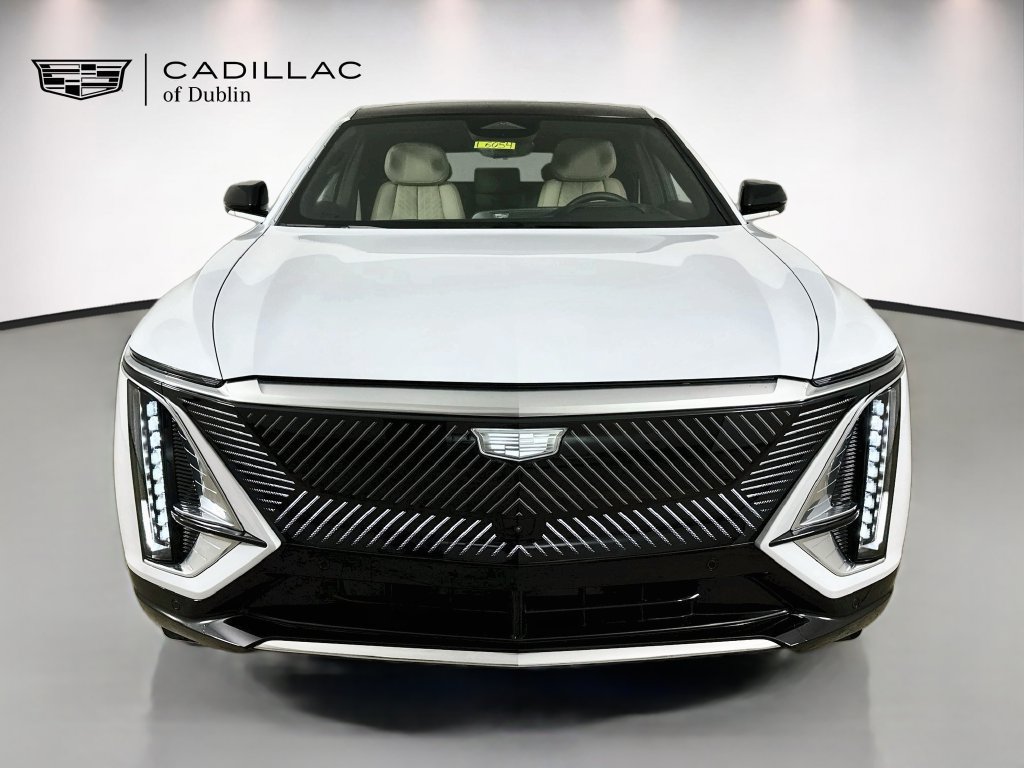 New 2026 Cadillac Lyriq Signature Luxury w/ Nappa Leather Package AWD/4WD image 2