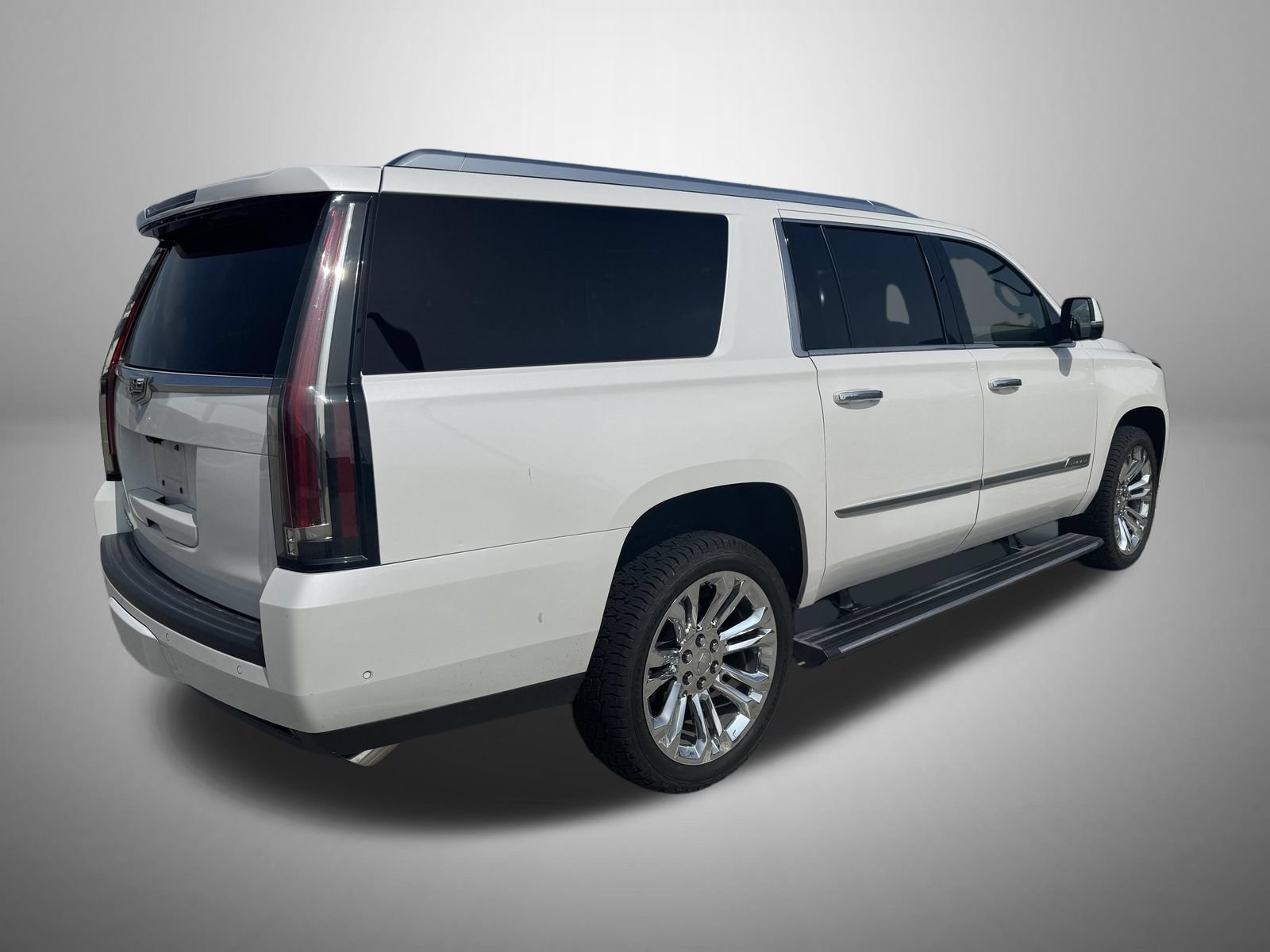 Used 2020 Cadillac Escalade ESV Platinum AWD/4WD image 4