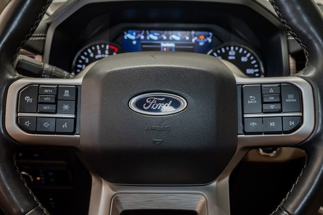 Used 2024 Ford Expedition Limited AWD/4WD image 16