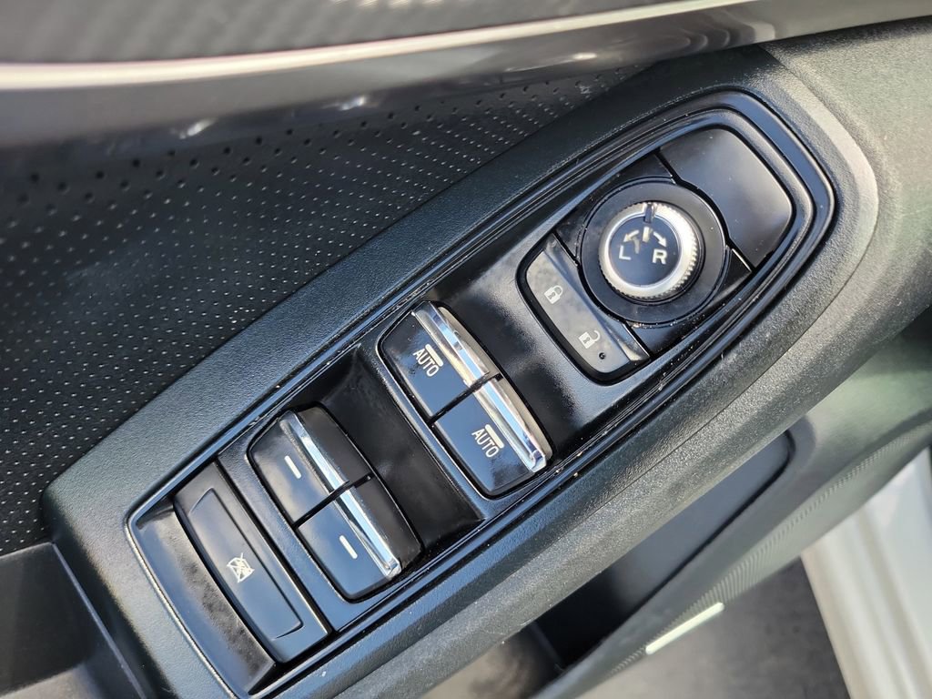 Used 2020 Subaru Impreza 2.0i Limited w/ Popular Package #2 image 18