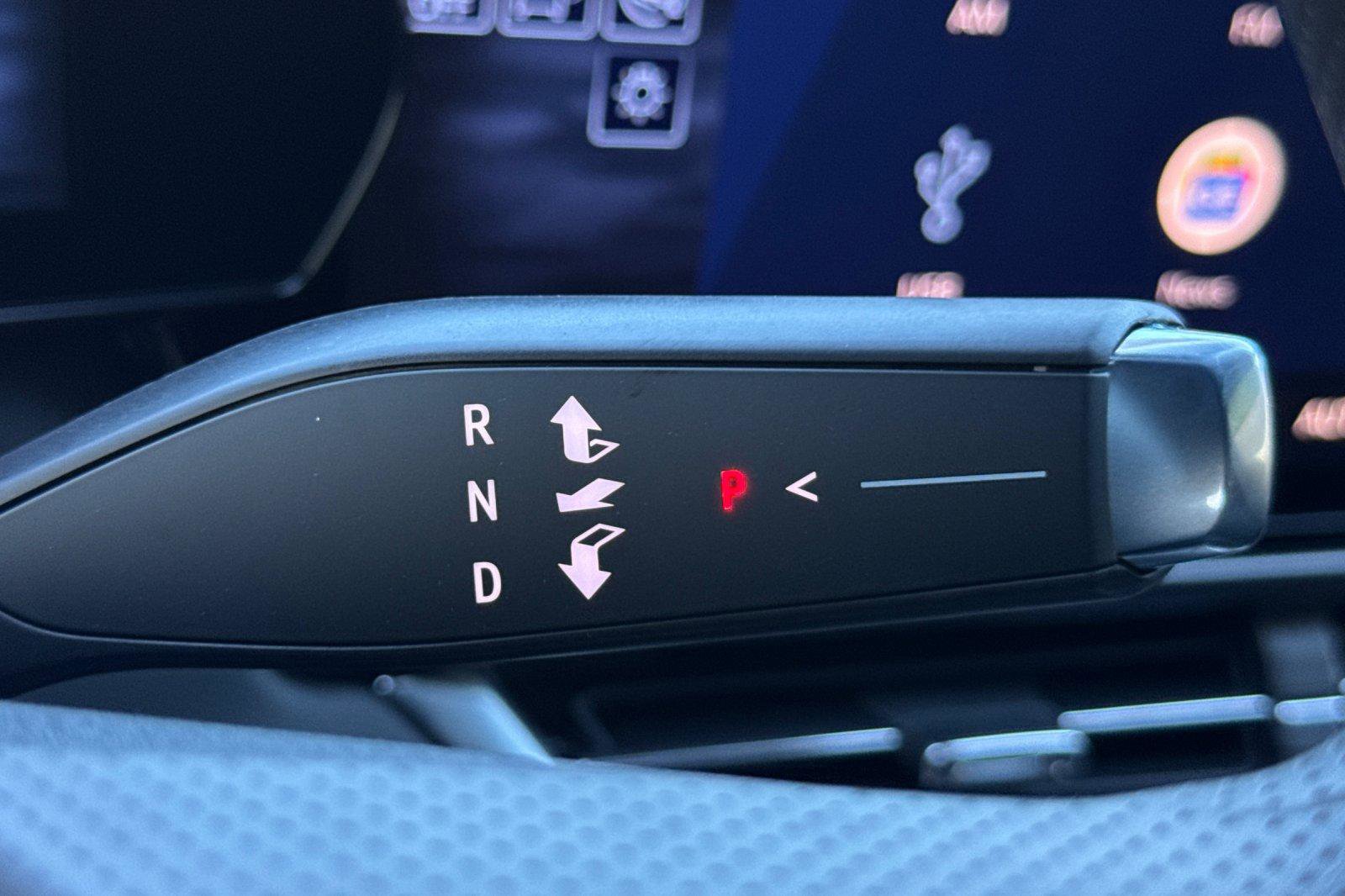 New 2026 Chevrolet Equinox EV LT image 28