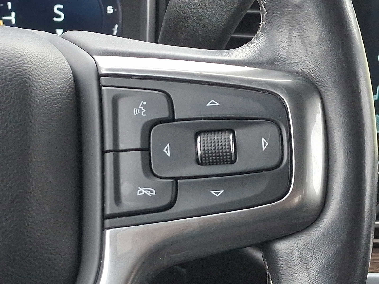 Used 2022 Chevrolet Silverado 1500 LT image 22