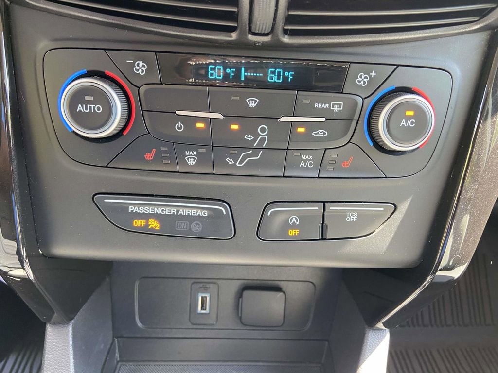 Used 2019 Ford Escape SE image 25