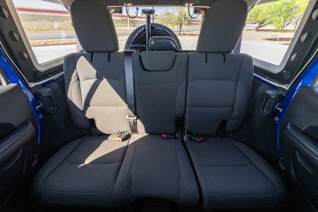 Used 2020 Jeep Wrangler Unlimited Sport image 17