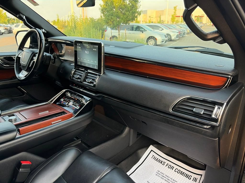 Used 2021 Lincoln Navigator Reserve AWD/4WD image 12