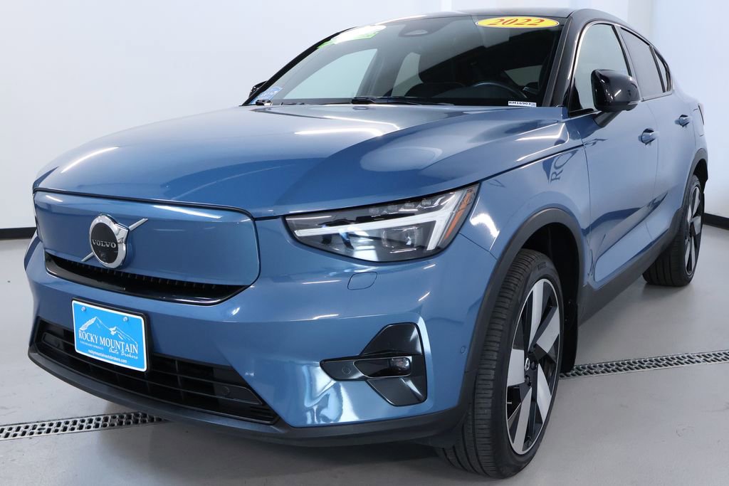 Used 2022 Volvo C40 P8 Recharge Ultimate image 3