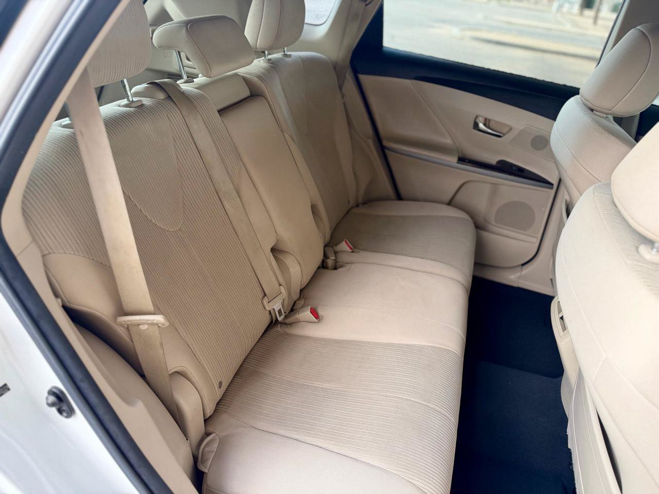Used 2012 Toyota Venza XLE FWD image 13
