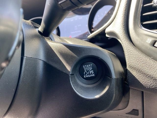 Used 2019 Jeep Compass Latitude FWD image 22