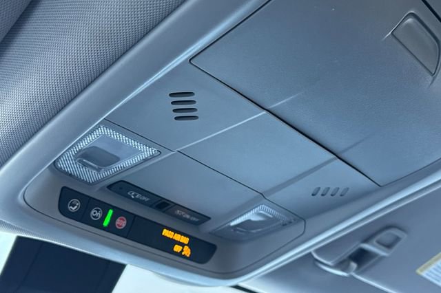 Used 2024 Chevrolet Equinox LT AWD/4WD image 24